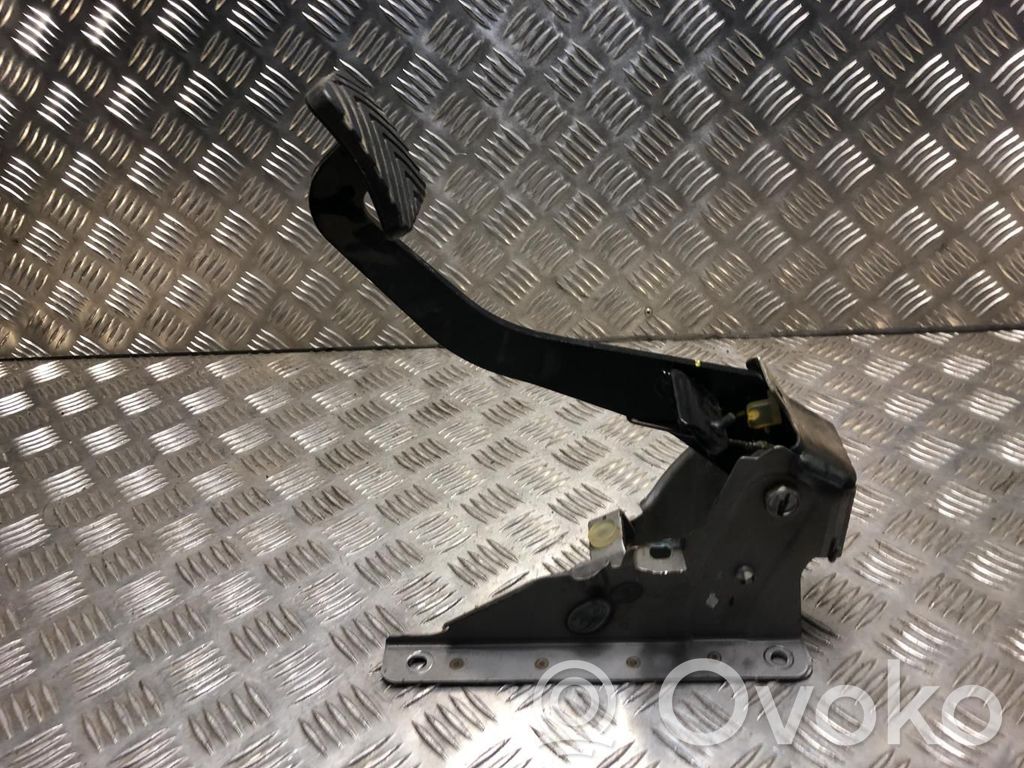 KIA Rio Pedal de embrague 
