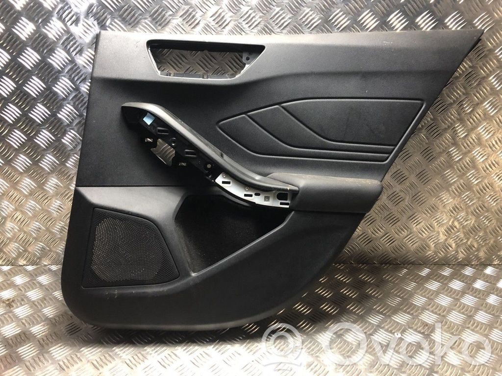 Ford Focus Galinė apdailos juosta 