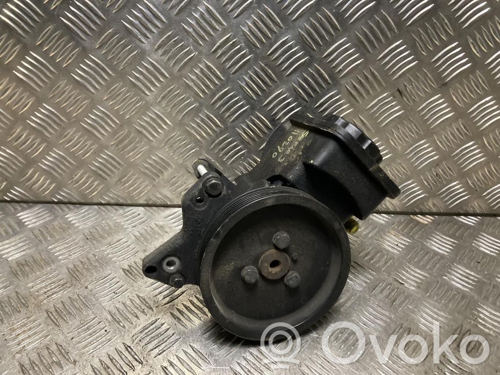 Ohjaustehostimen pumppu   32411095155,32411095155
