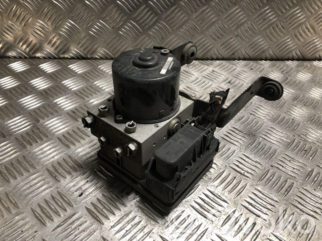 Volvo C30 ABS Pump 