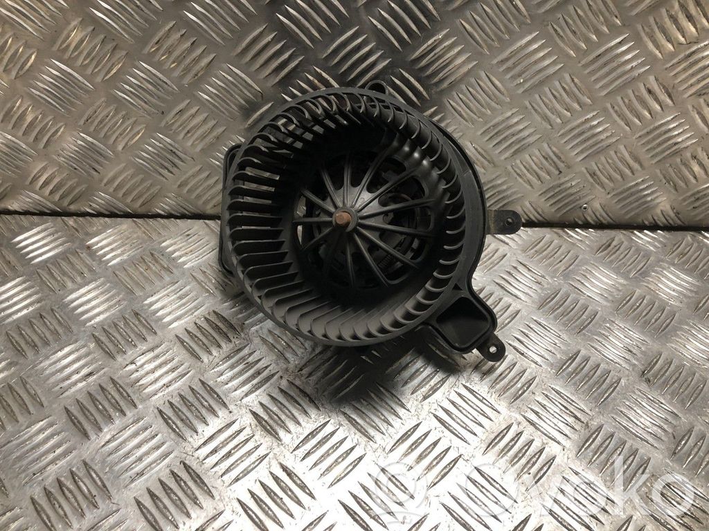 Peugeot Partner III Mazā radiatora ventilators 