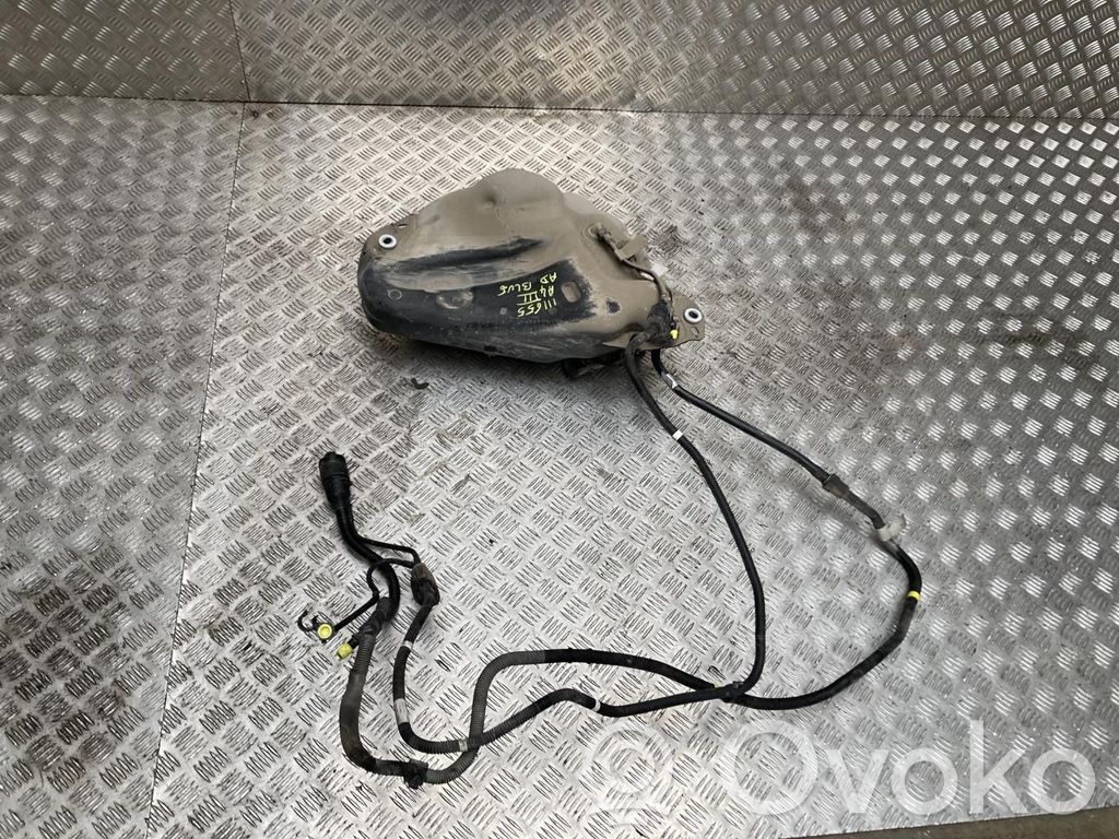 AdBlue-nestesäiliö   8K0131878H,8K0131878H