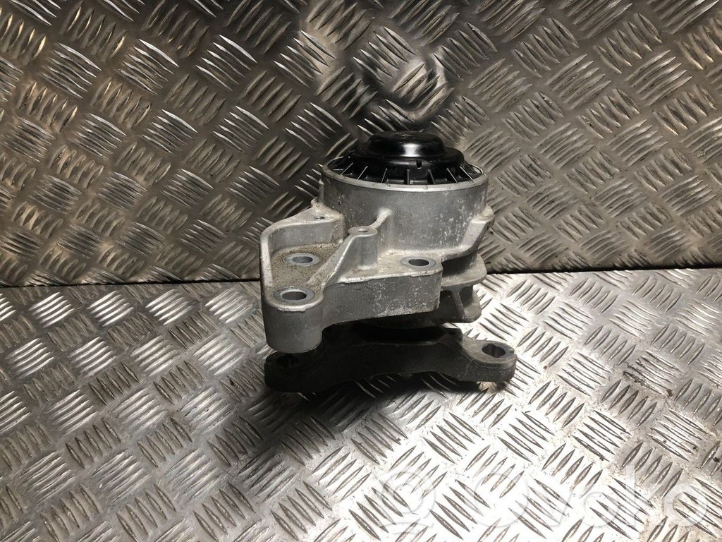 Engine mount bracket   2012274,2012274