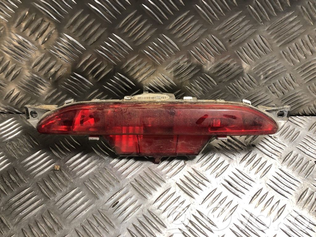 Peugeot 208 II Third/center stoplight 