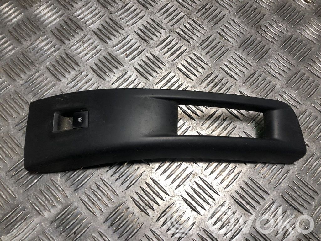 Opel Meriva B Interruttore di controllo dell’alzacristalli elettrico