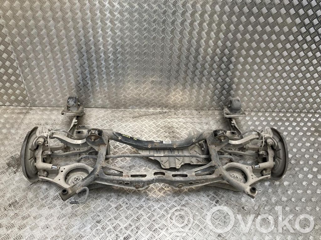Volkswagen Golf VI Grinda punții spate