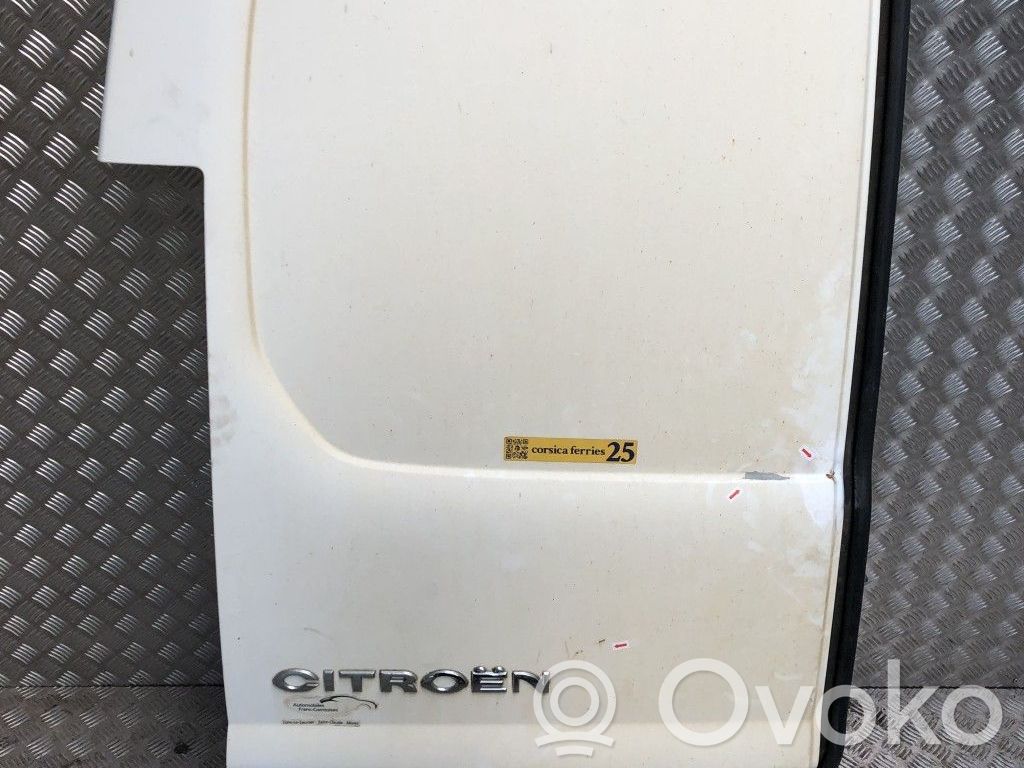 Rear door   00008702A1,00008702A1