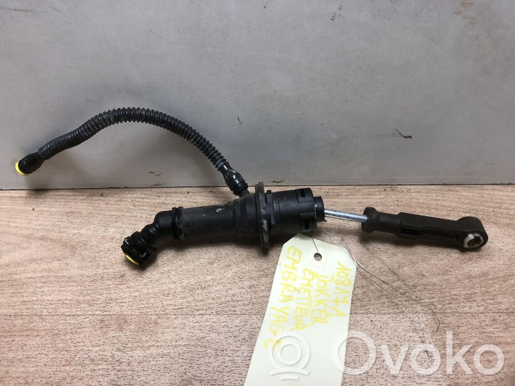 Dacia Dokker Maître-cylindre d'embrayage 