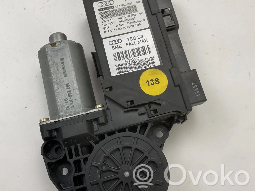 Audi A8 S8 D3 4E Priekšpusē loga pacēlāja motoriņš 
