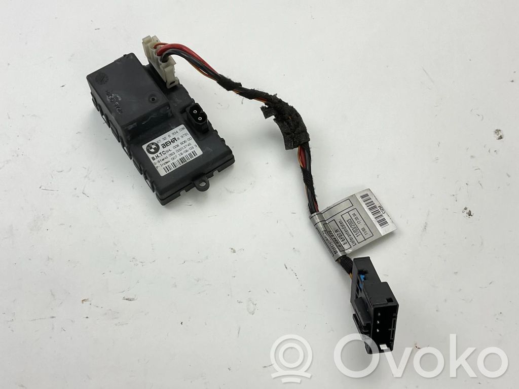 BMW 5 E60 E61 Pečiuko ventiliatoriaus reostatas (reustatas) 