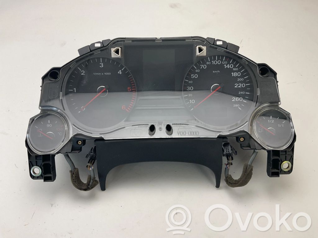 Audi A8 S8 D3 4E Speedometer (instrument cluster) 