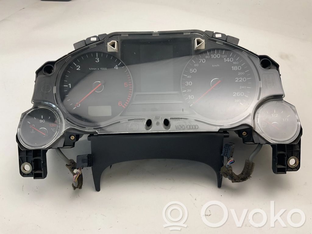 Audi A8 S8 D3 4E Speedometer (instrument cluster) 