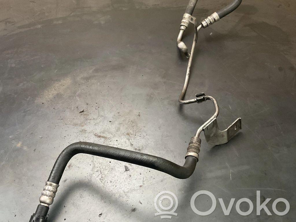 Power steering hose/pipe/line   6766413