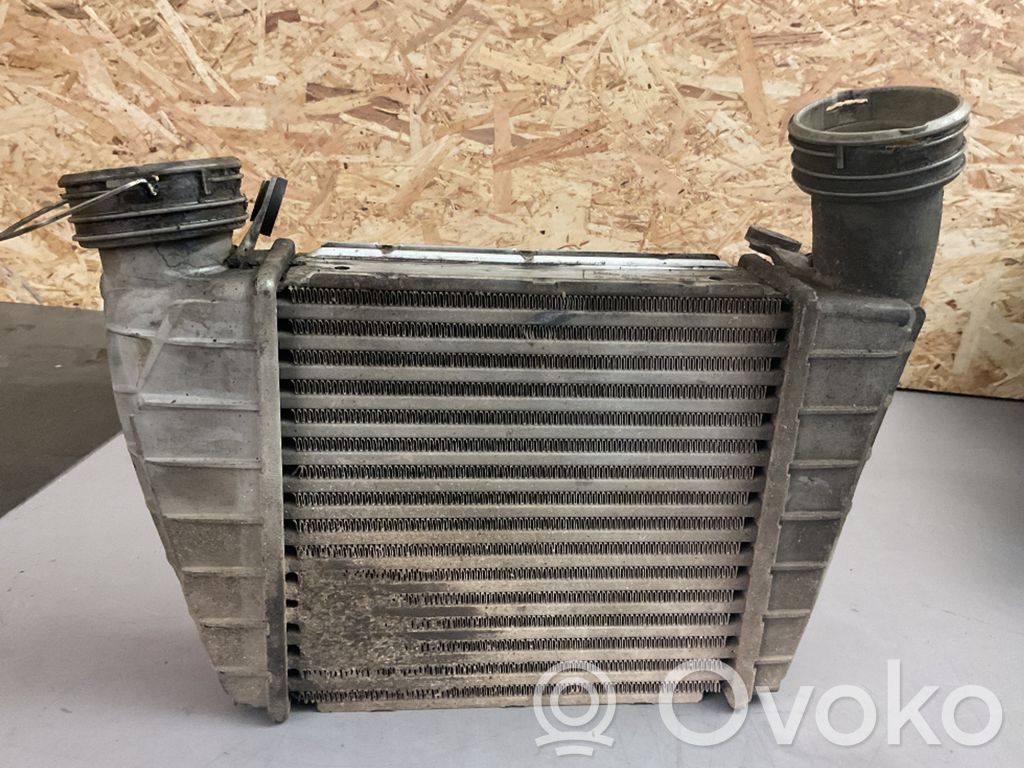 Volkswagen Phaeton Interkūlerio radiatorius 
