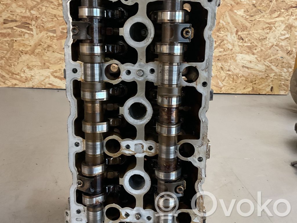 Engine head   R2720162301