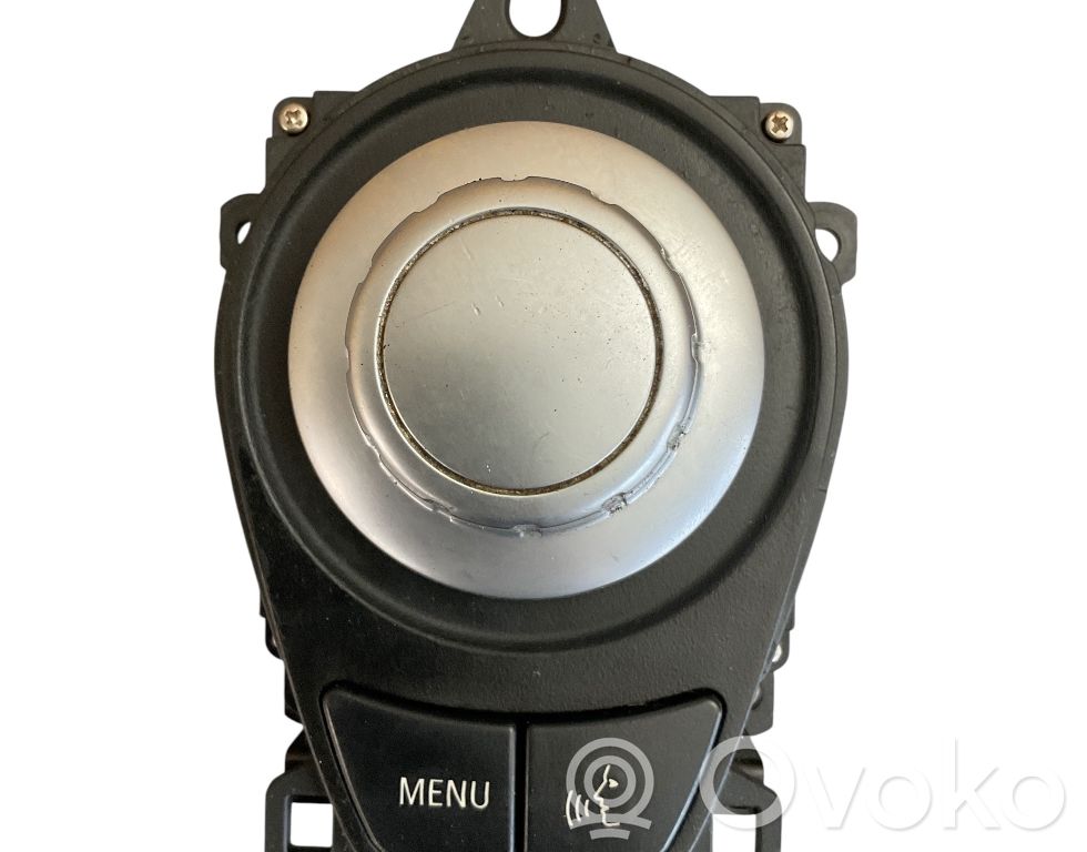 Multifunctional control switch/knob   6971710
