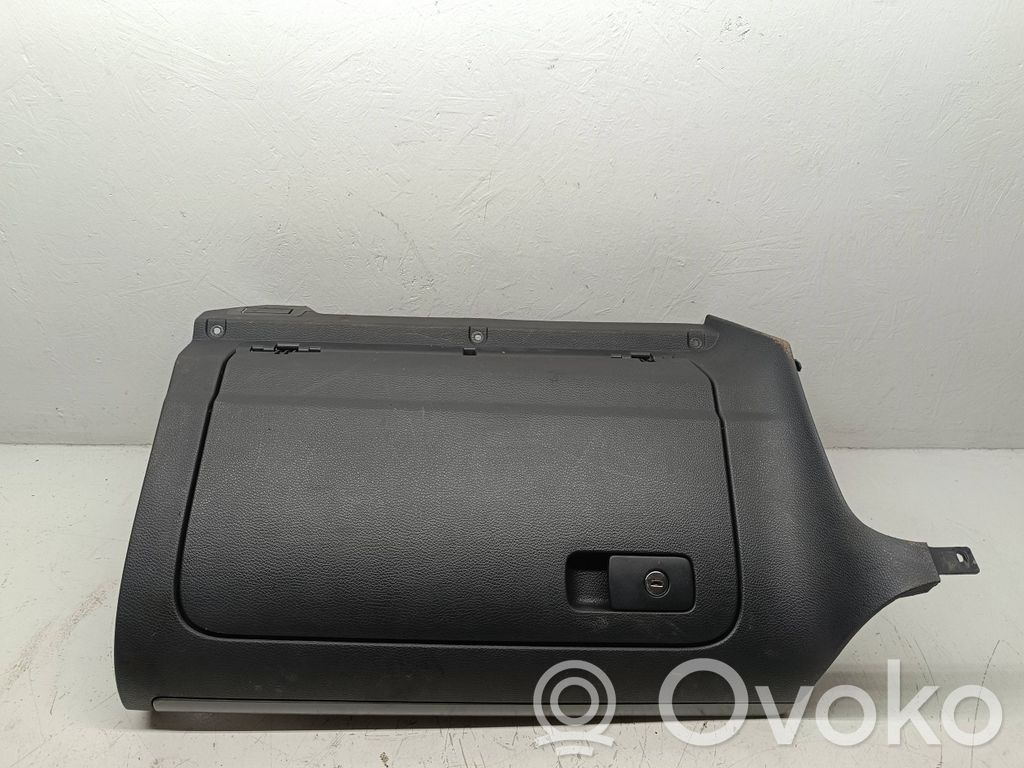 Volkswagen Golf VI Juego guantera 