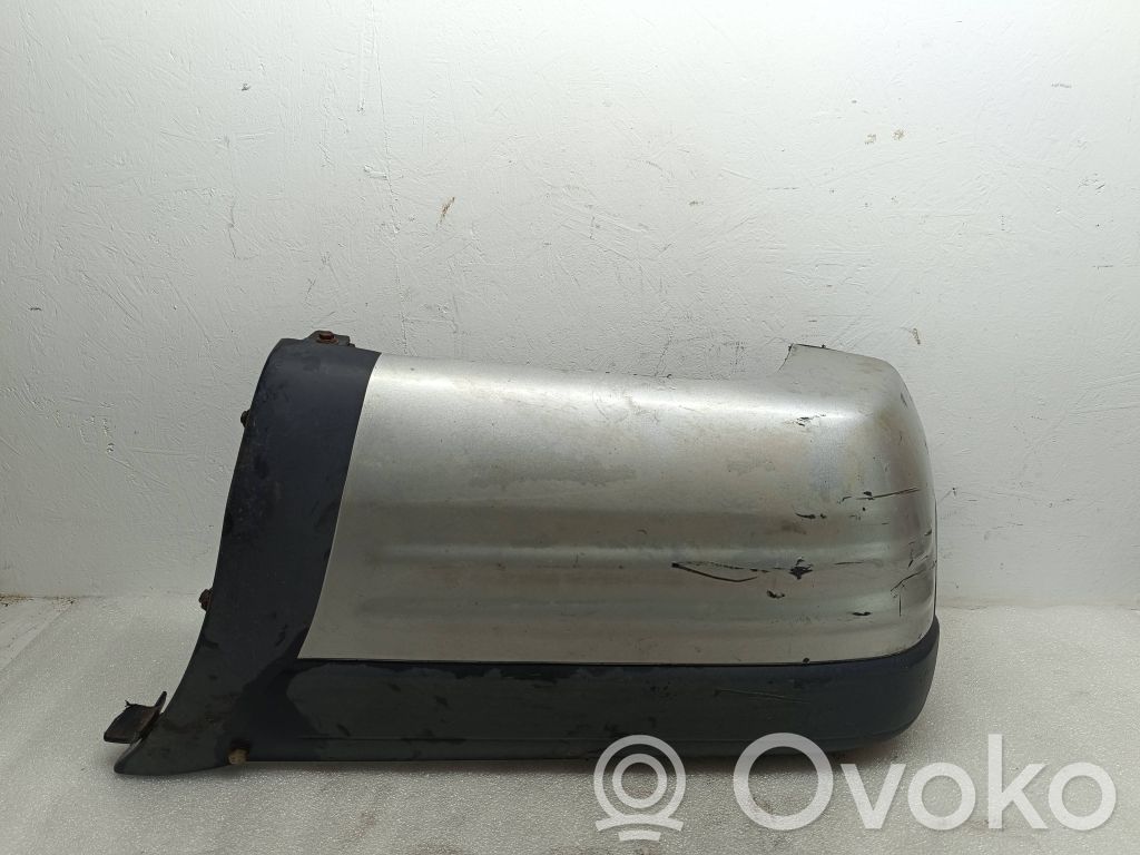 Opel Frontera B Moldura de la esquina del parachoques trasero 
