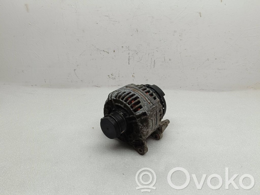 Volkswagen PASSAT B5.5 Alternator 