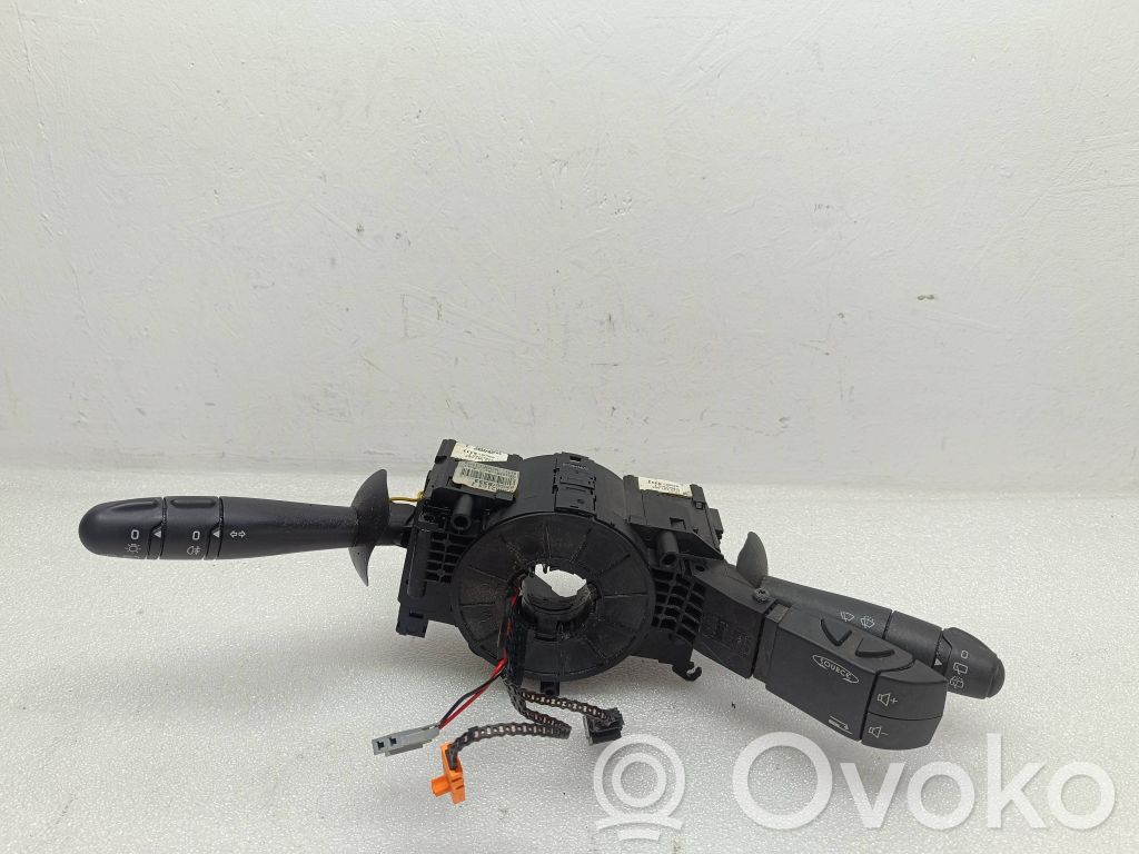 Renault Trafic II (X83) Wiper turn signal indicator stalk/switch 