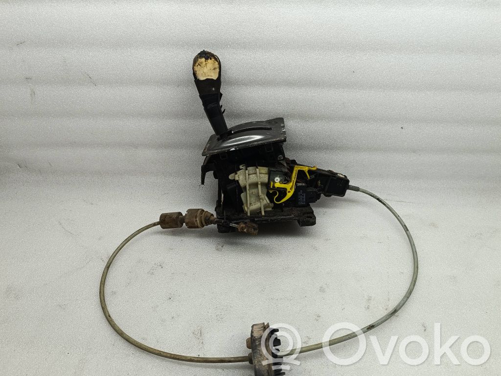 Opel Vectra C Lewarek zmiany biegów / górny 