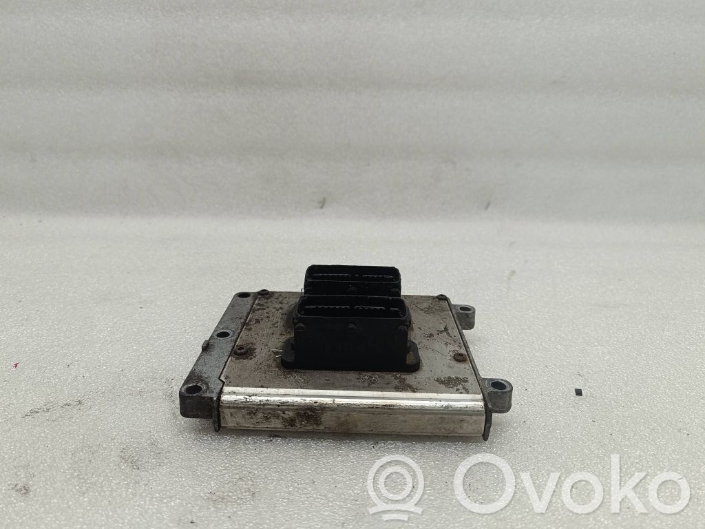 Opel Vectra C Unidad de control/módulo del motor 