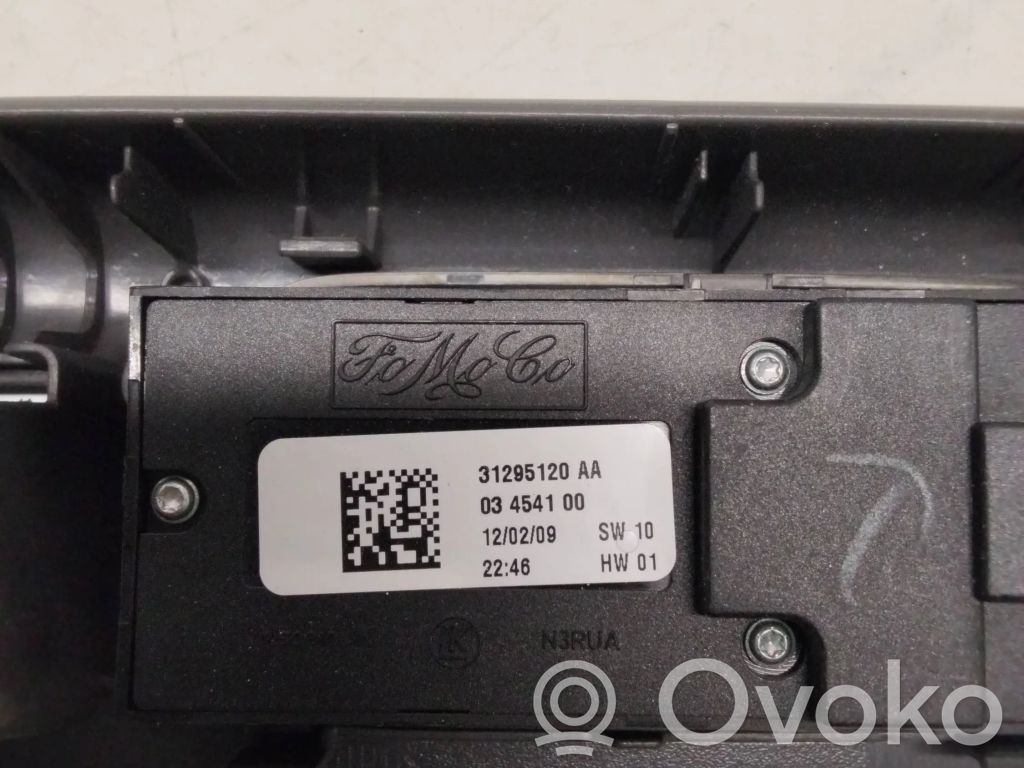 Volvo V50 Electric window control switch 