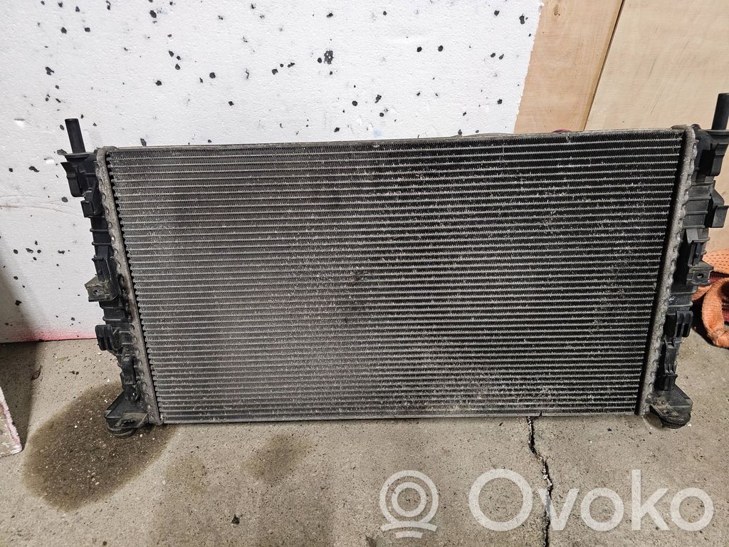 Volvo V50 Coolant radiator 
