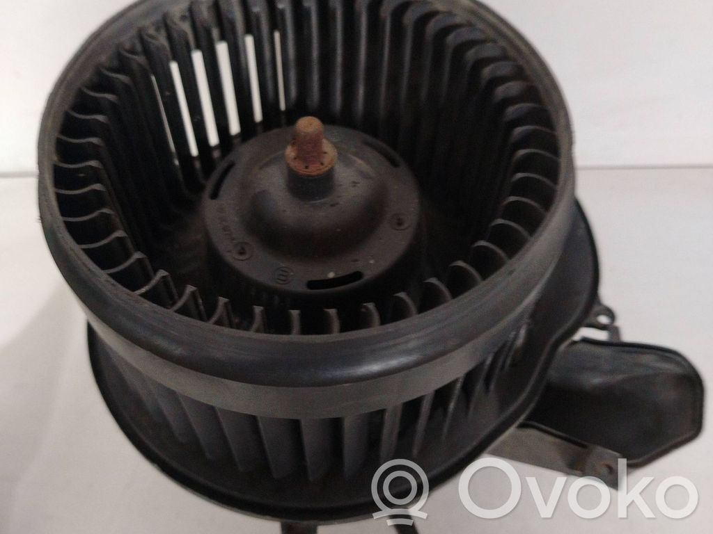 Volvo S60 Pečiuko ventiliatorius/ putikas 