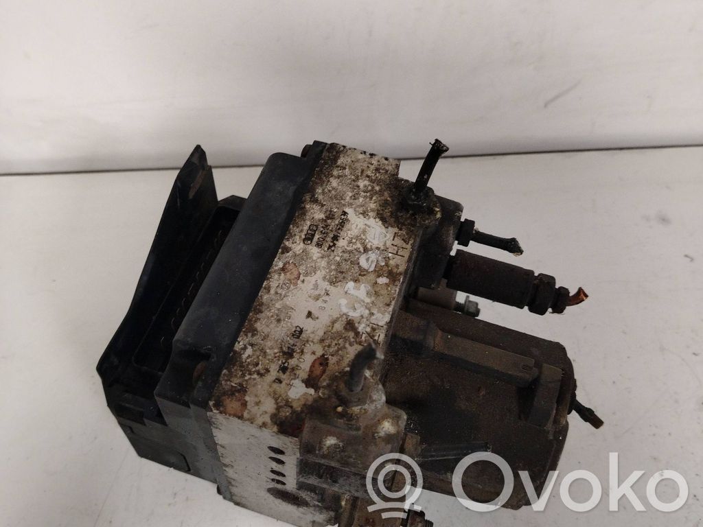 Audi A6 S6 C4 4A ABS-pumppu 