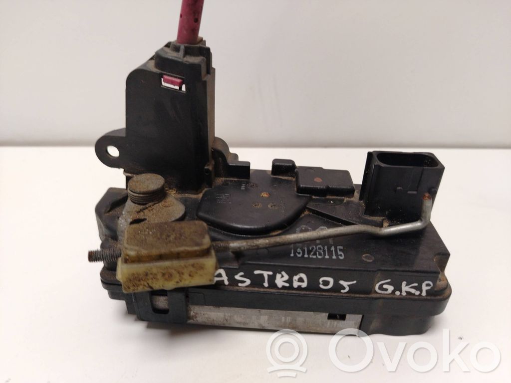 Opel Astra H Takaoven lukko 
