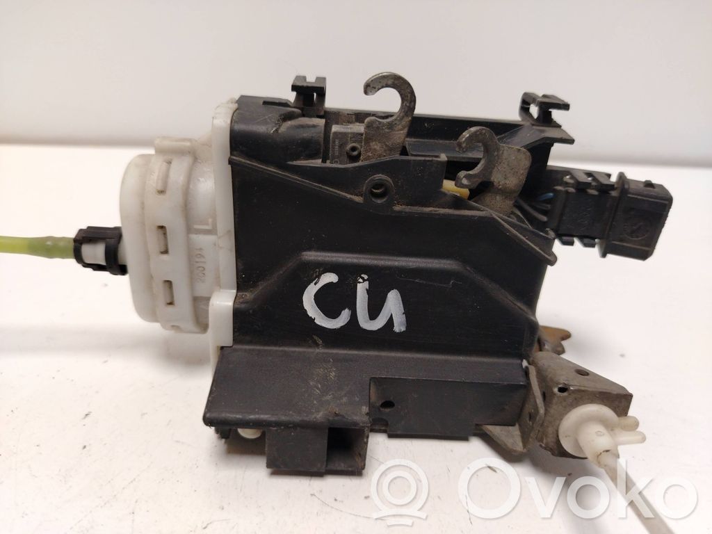 Audi A6 S6 C4 4A Etuoven lukko 