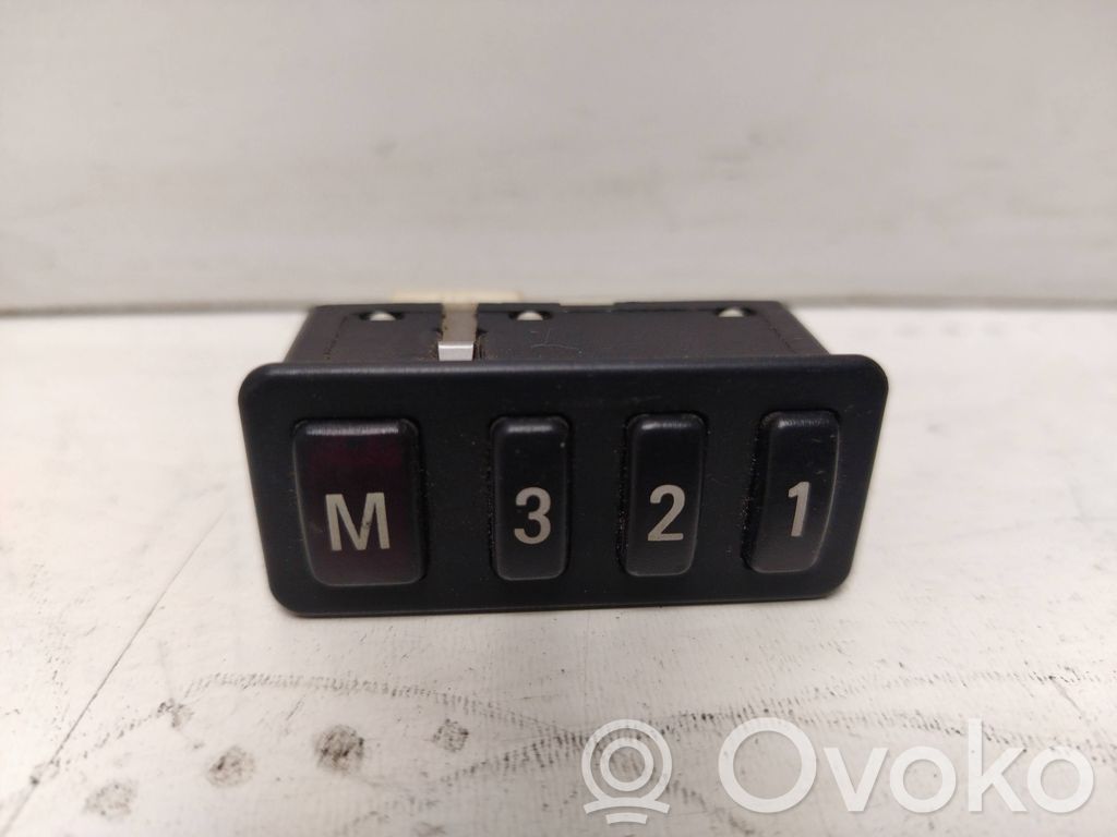 Seat control switch   8352160