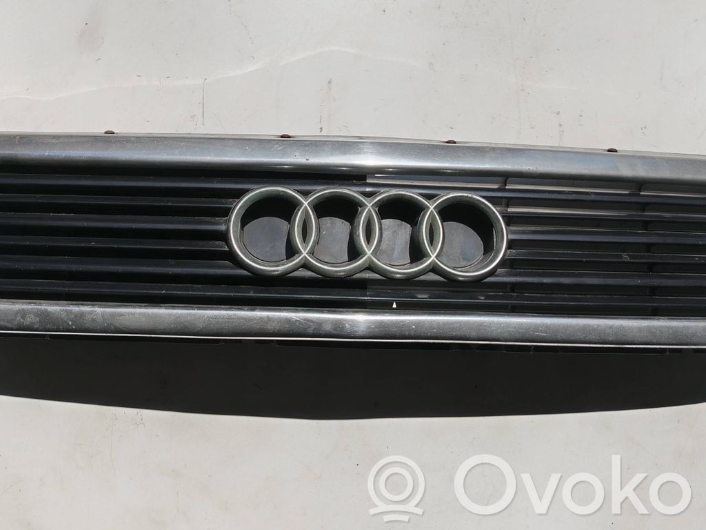 Audi 100 200 5000 C3 Maskownica / Grill / Atrapa górna chłodnicy 