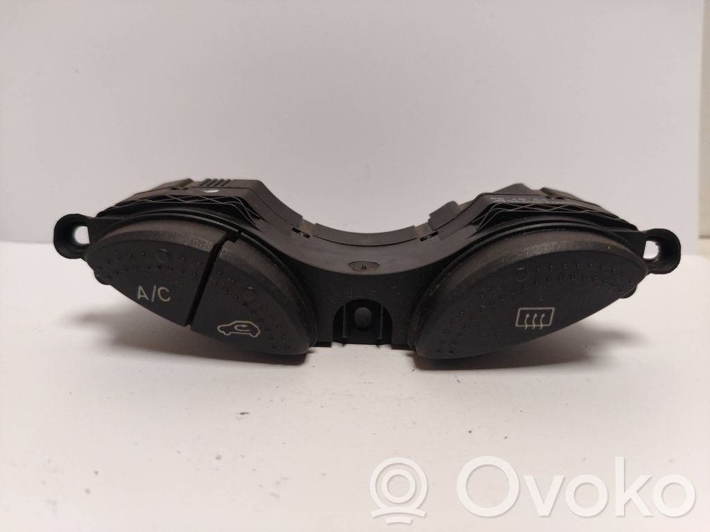 Ford Focus Interruptor de la calefacción de la luna/parabrisas 