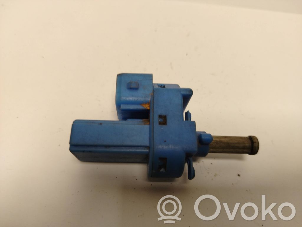Interruptor sensor del pedal de freno   98AB7C534AA