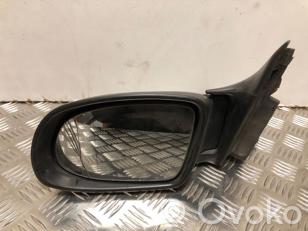 Opel Omega B1 Elektryczne lusterko boczne drzwi przednich 