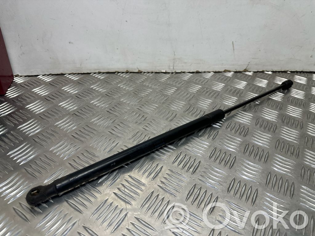Volvo V60 Tailgate/trunk strut/damper 