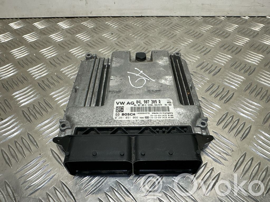 Volkswagen PASSAT B8 Engine control unit/module 