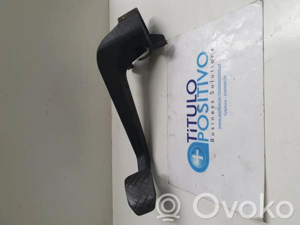 Conjunto de pedal   8E1721316