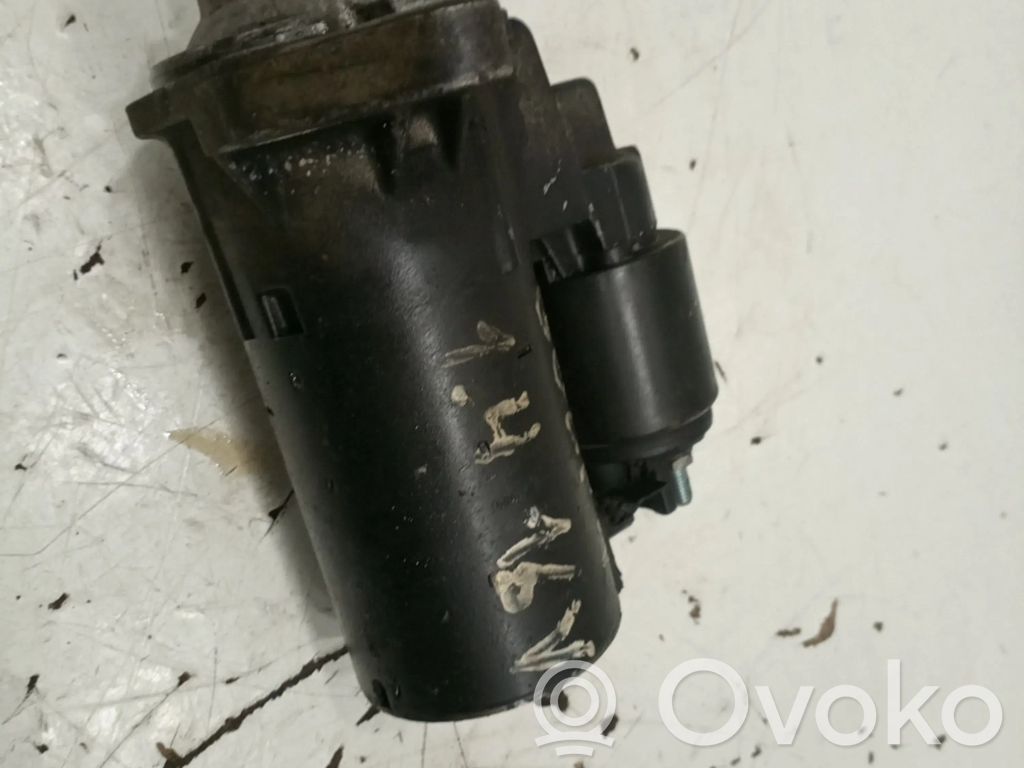 Starter motor   020911023F