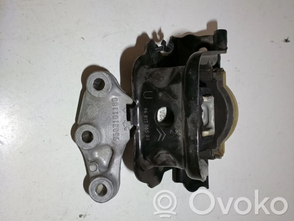 Engine mount bracket   9681706580