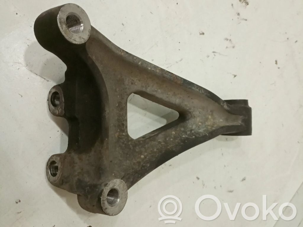 Dzinēja spilvens   62240