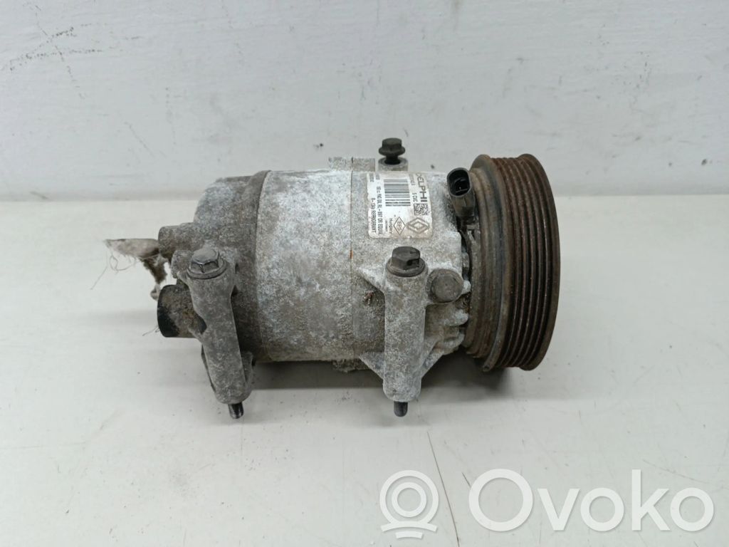 Air conditioning (A/C) compressor (pump)   8200470242