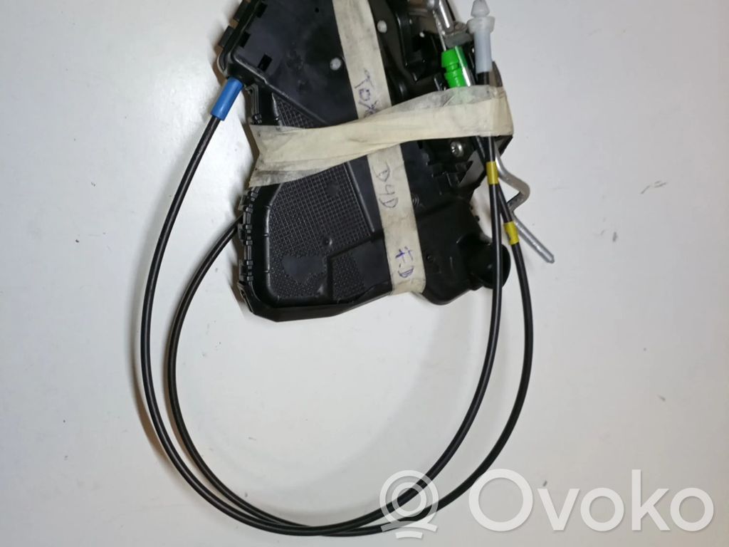 Toyota Auris 150 Coupe door lock (next to the handle) 
