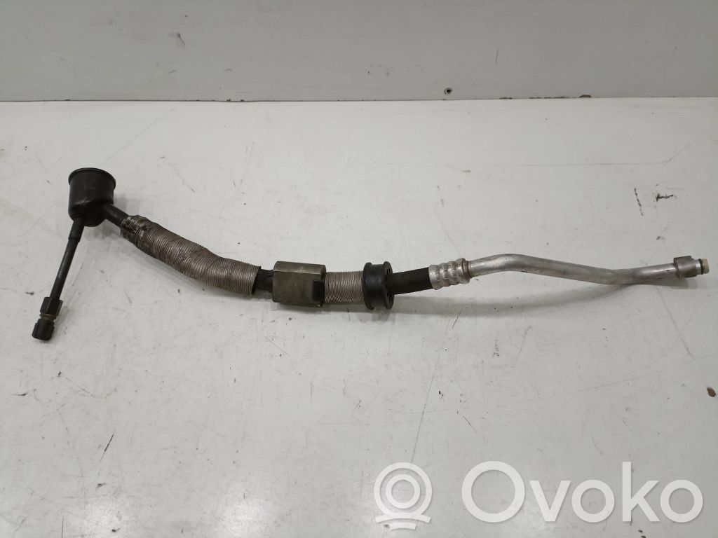 Air conditioning (A/C) pipe/hose   8384859