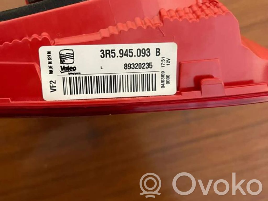 Tailgate rear/tail lights   3R5945093B,893202352011