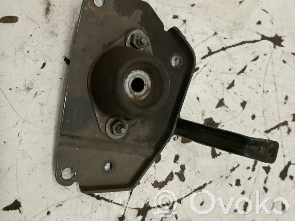 Citroen Berlingo Engine mount bracket 