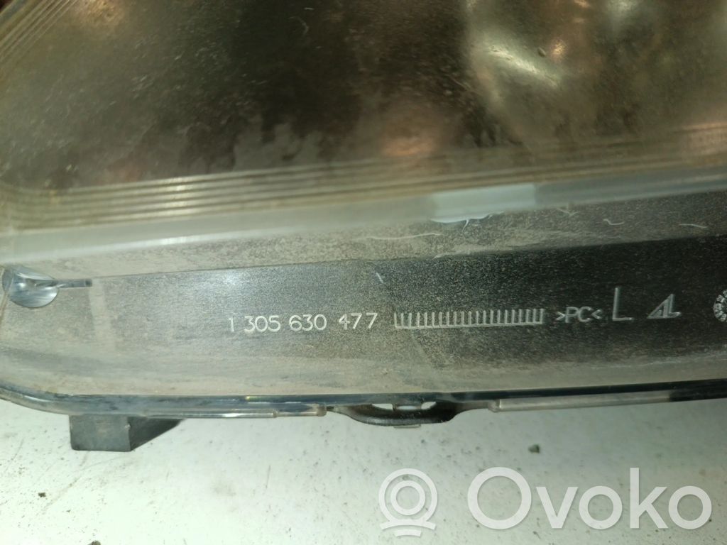 Vauxhall Zafira B Lampa przednia 
