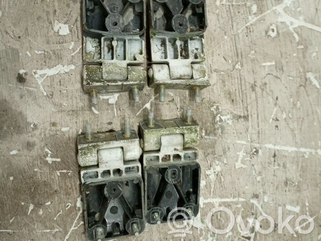 Peugeot Expert Etuoven yläsarana 